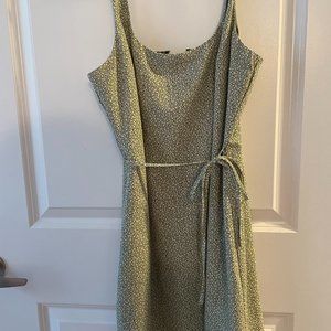 Abercrombie & Fitch / green floral dress / size M